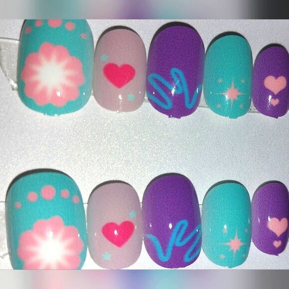 Kids custom 10pc  press on nails - Picture 5 of 5